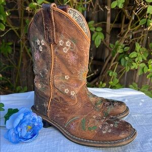 Floral Embroidered Kids Boots